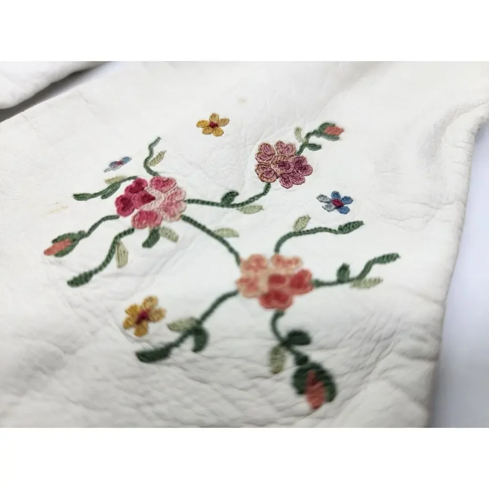 Vintage White Leather Gloves Womens Hand Embroidered Floral 1940s 50s